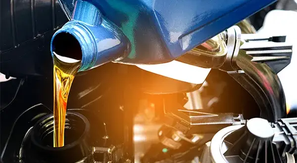 Olej hydrauliczny do kombajnu: Wybierz dobrze, żniwa bez awarii!